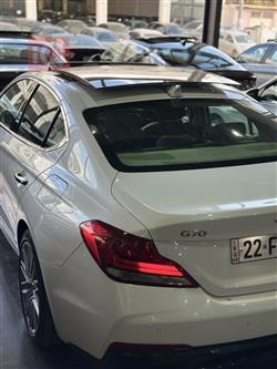 جێنسس G70